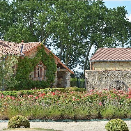 B&B Domaine De La Corbe Bournezeau ภายนอก รูปภาพ