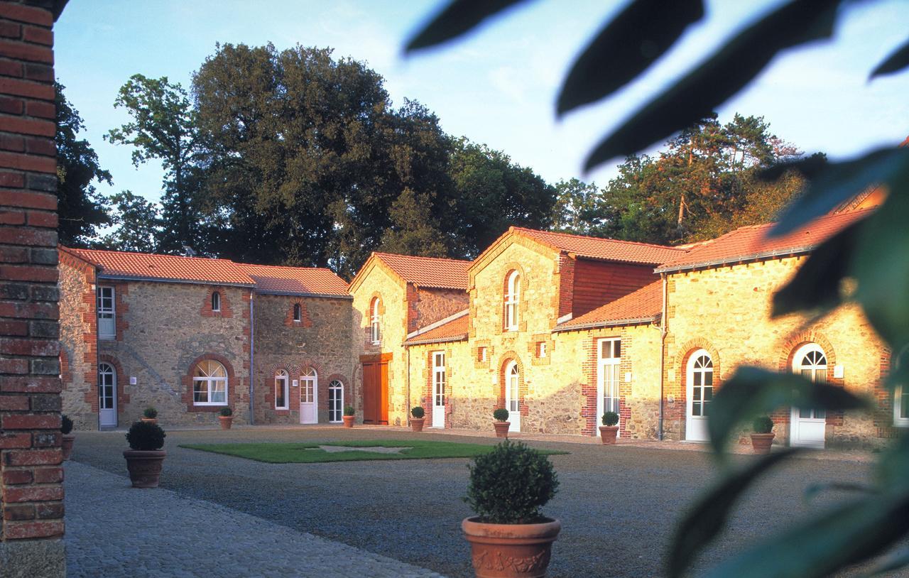 B&B Domaine De La Corbe Bournezeau ภายนอก รูปภาพ