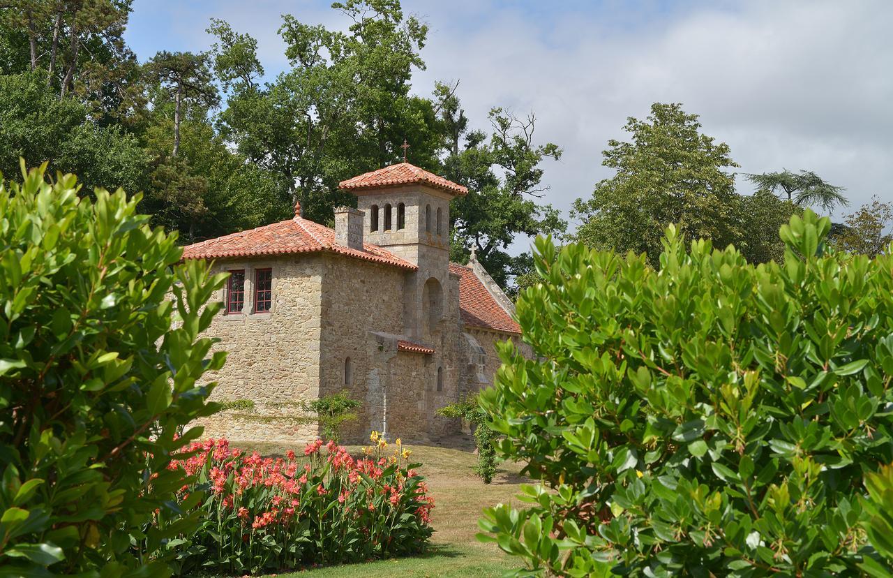 B&B Domaine De La Corbe Bournezeau ภายนอก รูปภาพ