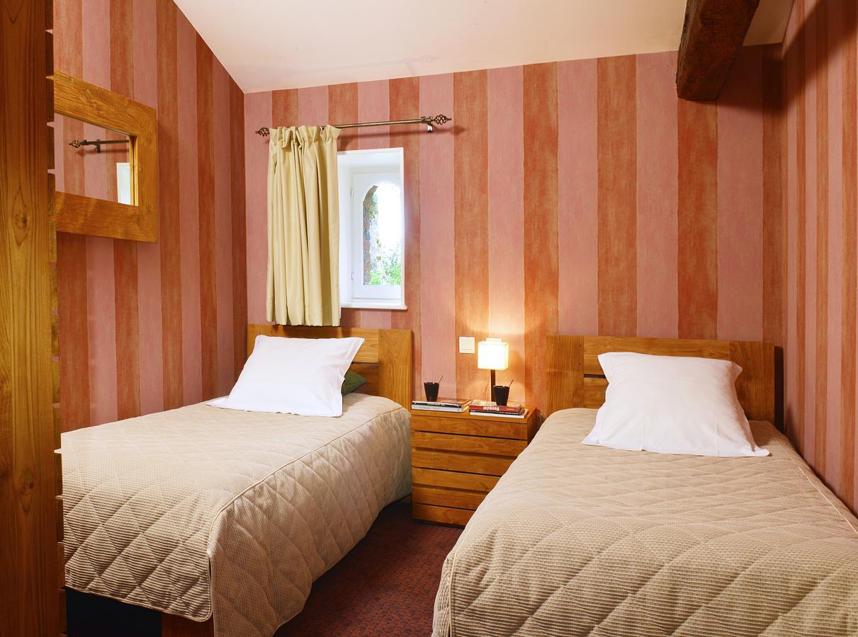B&B Domaine De La Corbe Bournezeau ภายนอก รูปภาพ