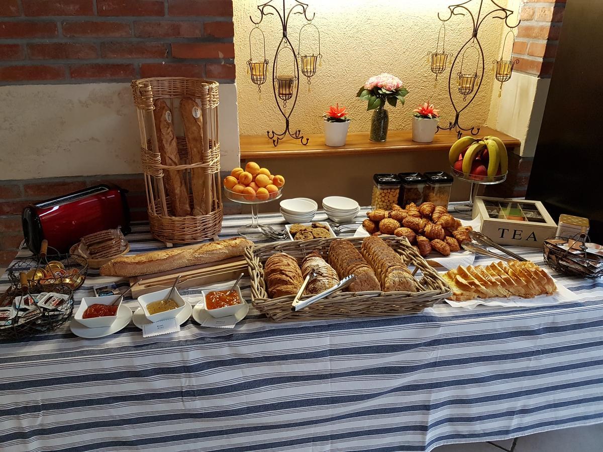 B&B Domaine De La Corbe Bournezeau ภายนอก รูปภาพ